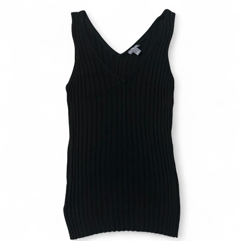 Ann Taylor medium black V Neck‎ tank top Knit EUC